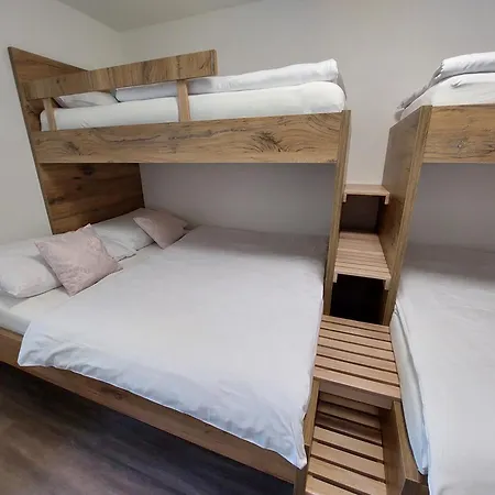 Rezidence Greenhill ⃰ ⃰ ⃰ Aparthotel Kraslice